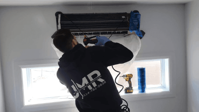 Nettoyage de thermopompe murale — JMR Ventilation Rive-Nord