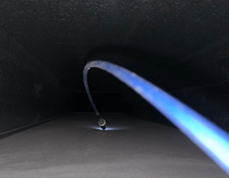 Nettoyage intérieur conduit ventilation commercial — JMR Ventilation