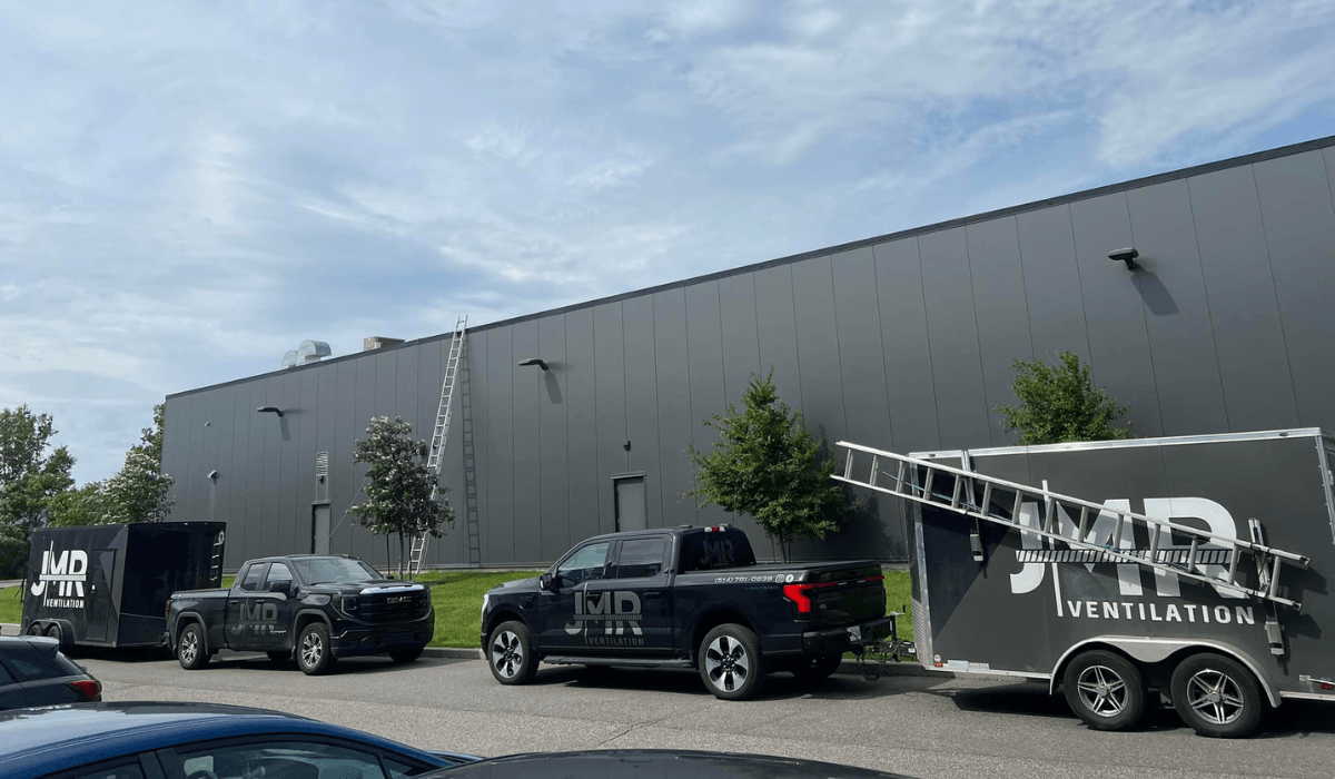 Nettoyage thermopompe murale Rive-Nord Montréal — JMR Ventilation