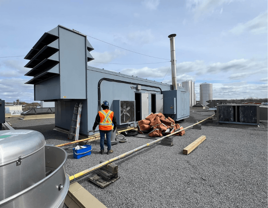 Conduit de ventilation commercial encrassé — JMR Ventilation